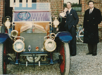 T.I.M.-owner Kim Weiss (far right), Prince Waldermar of Schaumburg-Lipper & Princess Eleonore-Christine of Schaumburg-Lippe next to a Rolls-Royce Silver 40/50 HP Silver Ghost Roi des Belges Tourer (1911) at Aalholm Castle at baron Johan Otto Raben Levetzow's funeral on February 20, 1992.