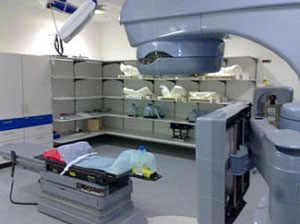 Rigshospitalets Finsen Centre's Department of Radiotherapy: apparatus 12 with Kim Weiss' bespoke protective mask lying on the table.